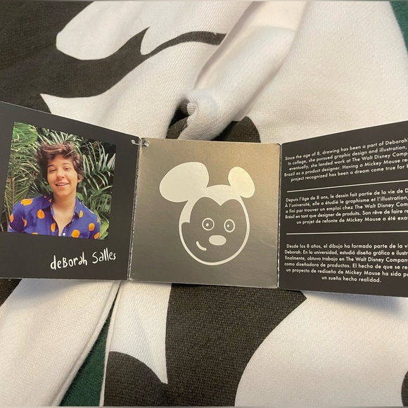 Disney Art Series Mickey Sweatshirt - Picture 12 of 12